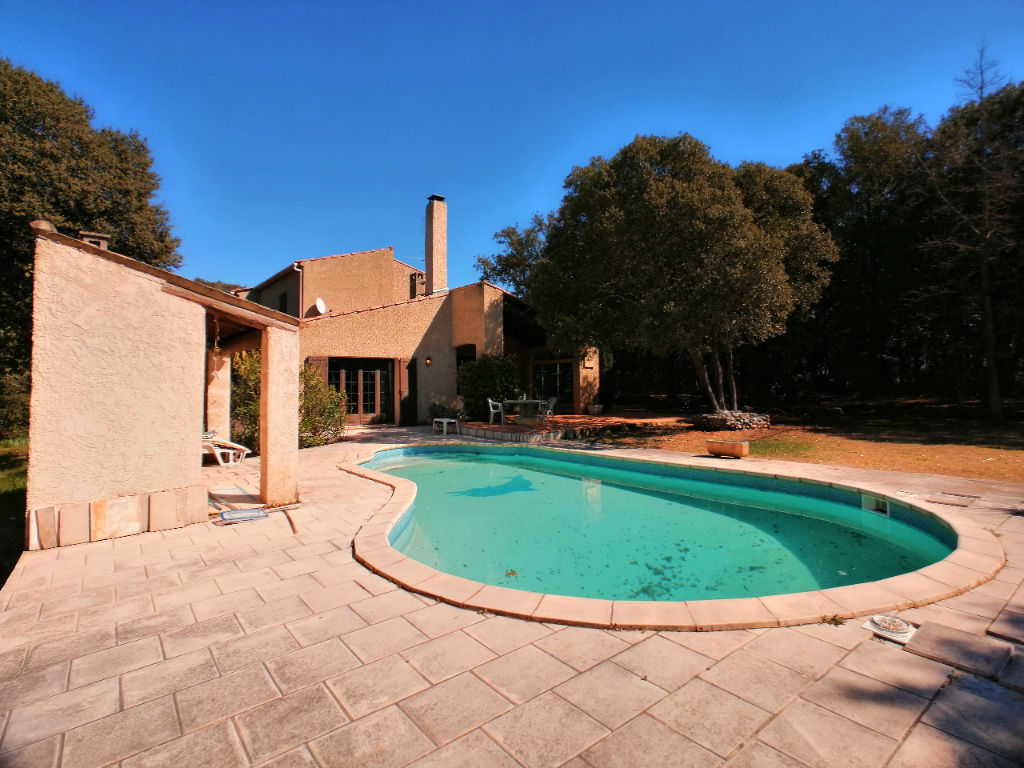 photos n°1 Propriété avec piscine et 5 chambres à 10 mn d'Oraison