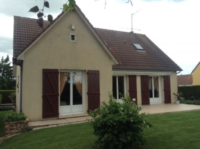 Grande Maison sur Sous Sol a Luisant
