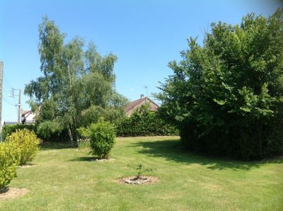 15 mn Sud CHARTRES Beau TERRAIN A BATIR 875m2