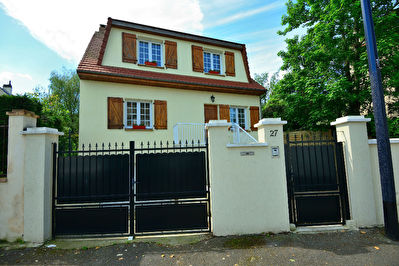 Maison Champigny Sur Marne 6 pieces 160 m2