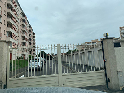 Appartement Melun 3 pieces 54 m2 vue degagee.