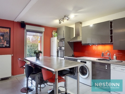 POMPERTUZAT - APPARTEMENT T3 EN REZ-DE-JARDIN A VENDRE AVEC 2 PARKINGS ET UN GARAGE