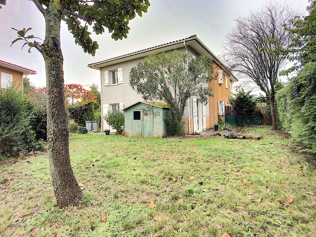photos n°1 Maison 5 pièces de 84m2 sur un terrain de 317m2 à vendre à Castanet-Tolosan