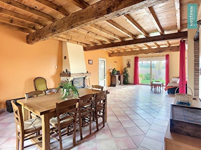 Corps de ferme entierement renove + plateau a l 'etage a amenage a vendre sur Lanta