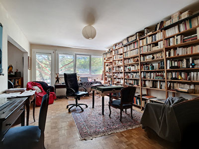Ramonville Saint-Agne. Proche metro ligne B. Appartement T3/4 avec cave et cellier a vendre en exclusivite.