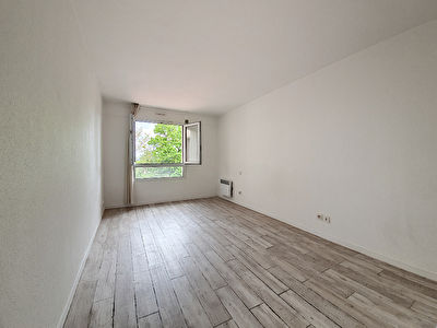 Exclusivite Nestenn. Ideal investisseur ou etudiant. Studio avec parking a vendre dans une residence securisee a Ramonville Saint-Agne