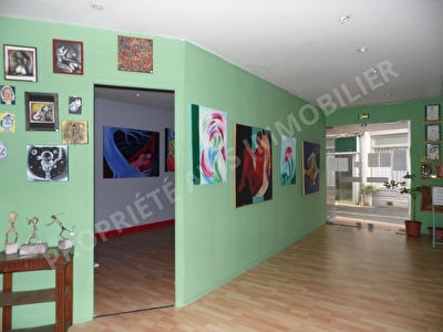 Maison centre de Thouars avec 6 chambres 250 m2 D2913