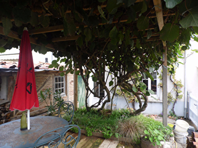 Belle renovation de 97 m2 avec jardin clos D3230