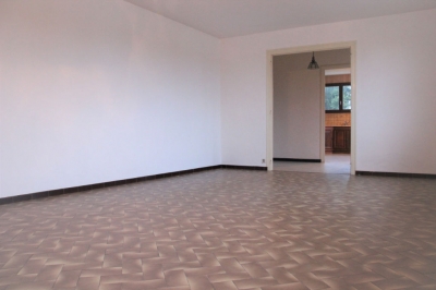 Pavillon avec vie de plain pied proche Bressuire D3981