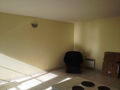 Centre d'Elven: Appartement T3 au RDC!