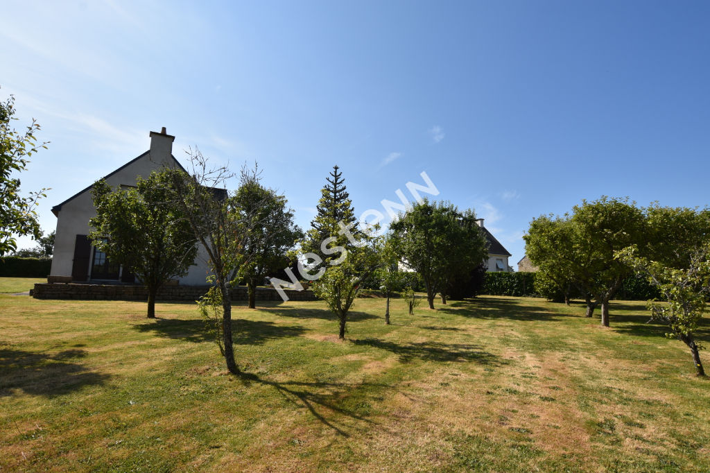 Maison Centre Bourg D Elven Avec 2500 M2 De Terrain Constructible