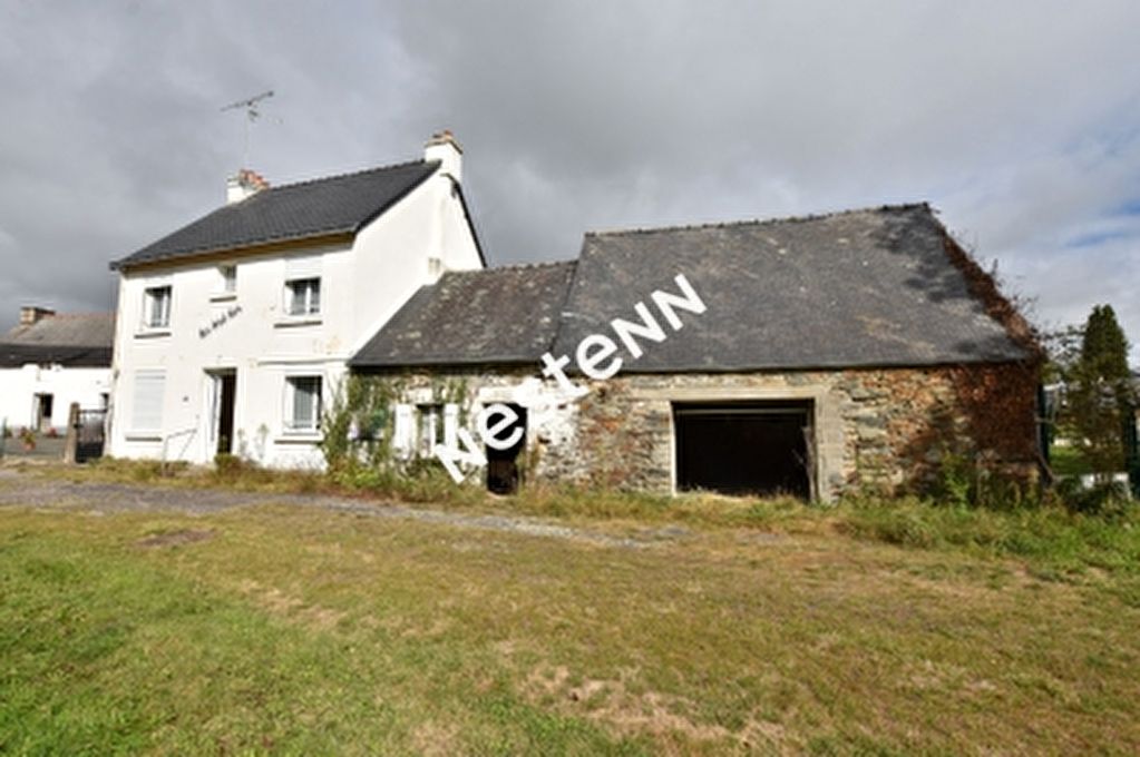 Maison a renover Serent 4 chambres + garage.