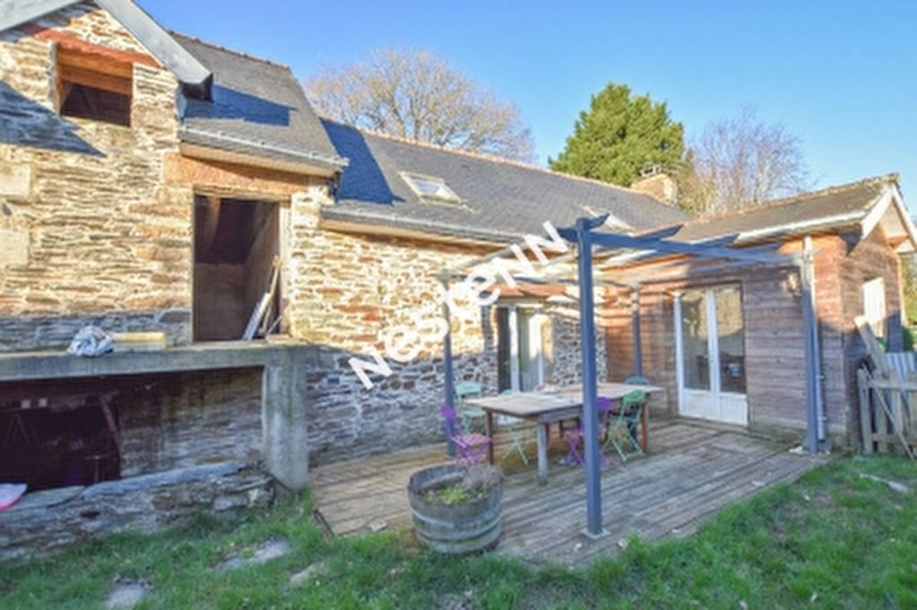 Ensemble de deux Maisons en pierre campagne de Serent