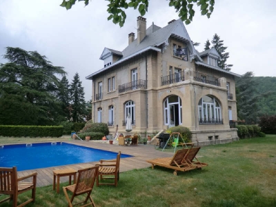 MAISON BOURGEOISE AUREC SUR LOIRE 15 pieces 620 m2