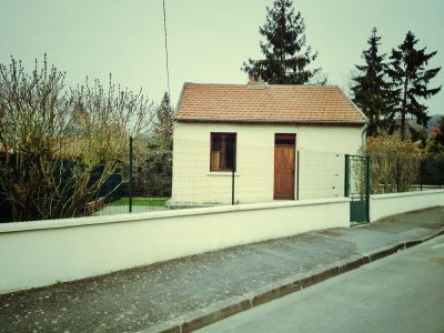 TERRAIN CONSTRUCTIBLE 272m2 AVEC BATI