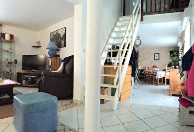 Appartement Mery Sur Oise 4 pieces 94m2 au sol