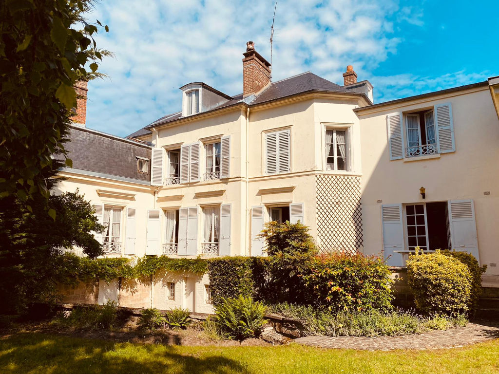 photos n°1 Maison Pontoise 10 pièce(s) 209 m2