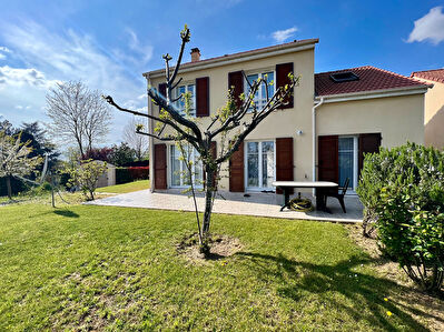 Maison Osny 6 pieces 122.97 m2