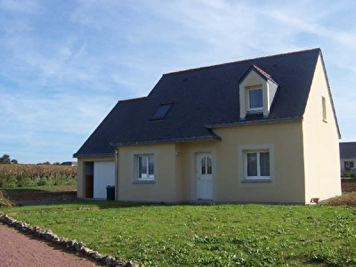 BEAULIEU SUR LAYON - 5 pieces - 94 m2