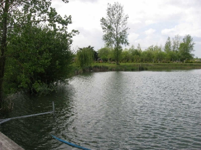Terrain avec plan d'eau ARGENTON L EGLISE - 8670 m2