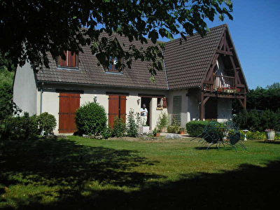 Traditionnelle NEUILLE LE LIERRE - 5 pieces - 150 m2