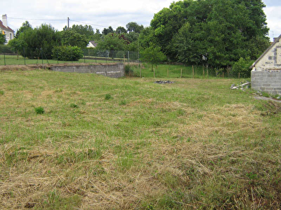 TERRAIN CONSTRUCTIBLE CHISSAY EN TOURAINE - 700 m2