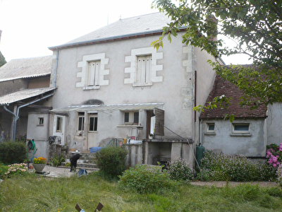 MAISON ancienne ST OUEN LES VIGNES - 7 pieces - 132 m2