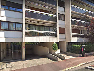 Gare de Clichy Levallois Box en sous-sol