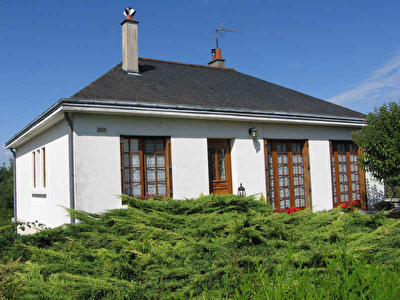 MAISON MONTLOUIS SUR LOIRE - 5 pieces - 110 m2