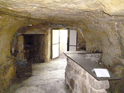 Cave dans le roc MONTLOUIS sur LOIRE