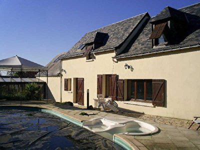 Ancien HUISMES - 7 pieces - 220 m2