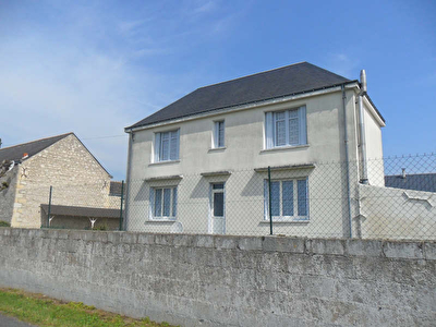MAISON BOURGEOISE CRAVANT LES COTEAUX - 5 pieces - 100 m2