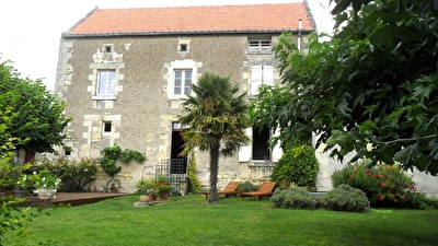 Maison Proche Chinon 9 pieces 223 m2