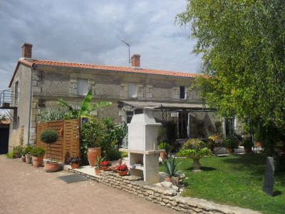 PROPRIETE ENTRE CHINON ET THOUARS - 190m2
