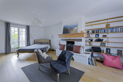 Maison de ville Saint Leu La Foret au coeur du centre-ville, a 5 minutes de la gare et a deux pas des ecoles.