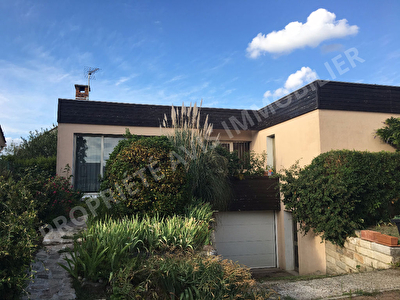 Maison Le Plessis Bouchard - maison atypique - quartier calme