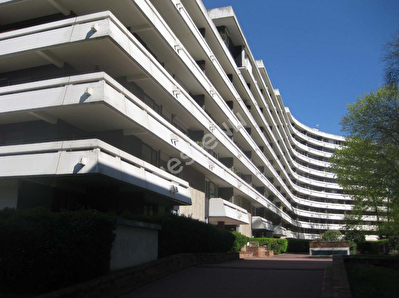 3 pieces de 71m2 dans une residence au cadre verdoyant