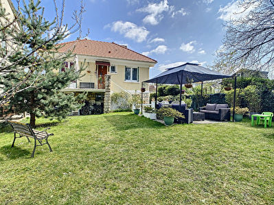 Maison Montigny Les Cormeilles 4 pieces 74.16 m2 Quartier Republique