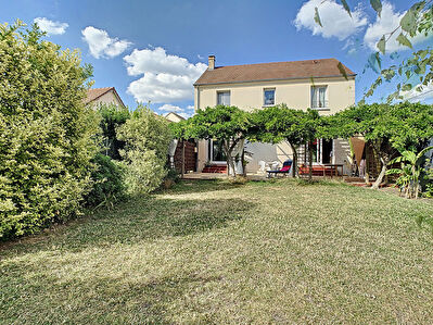 Le Plessis Bouchard, proche gare maison familiale de 121m2