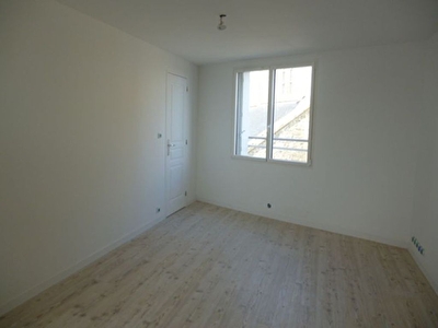 Appartement renove PEAULE - studio - 26,46 m2