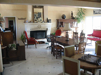 MAISON CALMONT - 7 pieces - 186 m2