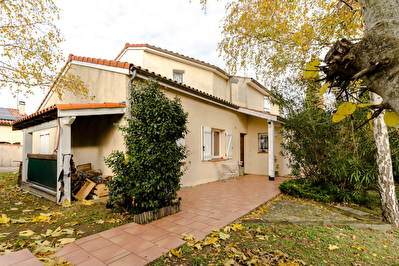 Muret Maison T8 172 m2