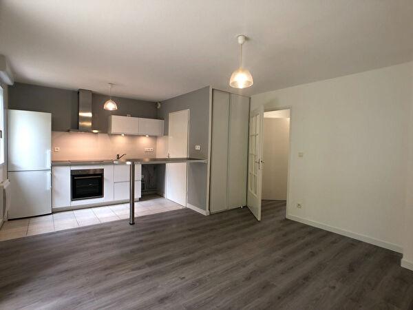 Appartement T2 en rez de chaussee a Muret - Proche Lycee Aragon - Ref 4224
