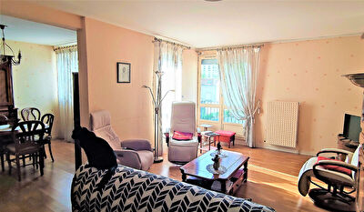 Appartement Joue Les Tours 5 pieces 106.43 m2