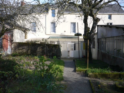 MAISON ST ETIENNE DE MONTLUC - 7 pieces - 150 m2