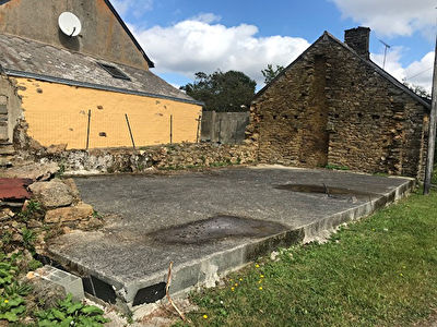 Maison en pierres a renover !