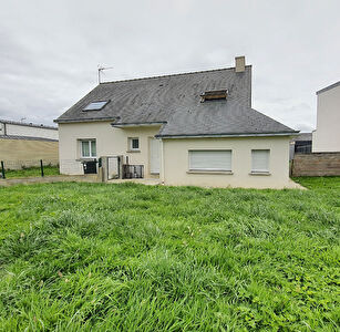 Maison recente dans le bourg de Peaule 4 chambres de 107m2