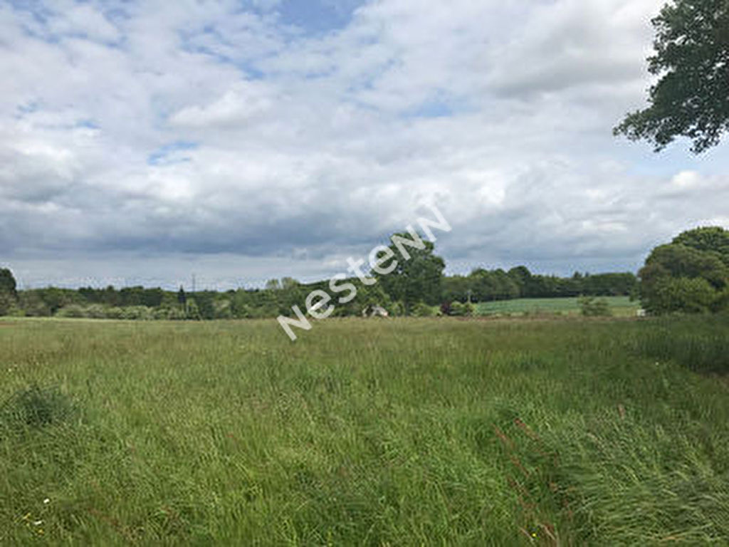 Terrain constructible 1200 m2 , campagne calme, 3 km du bourg