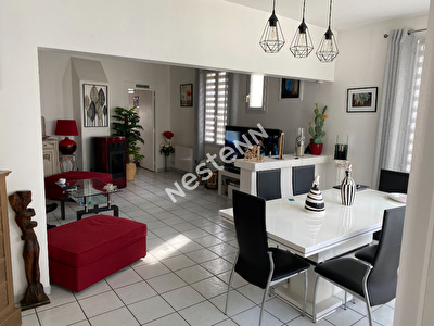 Coup de coeur .. ! Hyper centre 120 m2 , appt baigne de lumiere ! 4chb, 120 m2