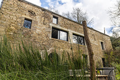 Ancien moulin, 4 chb 1.5 hectare, exceptionnel !!